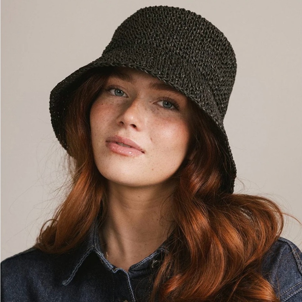 GIGI PIP Black Crochet Bucket Hat